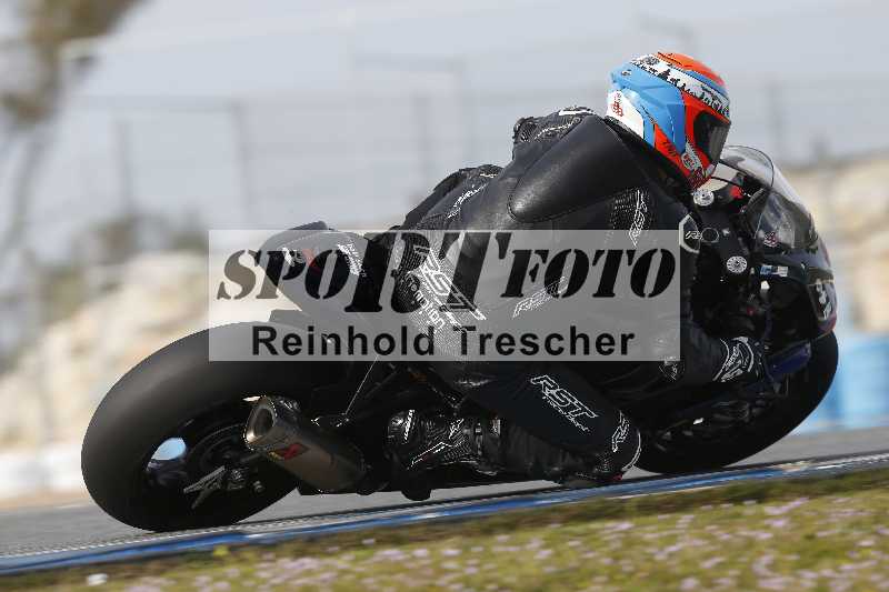 /Archiv-2024/02 29.01.-02.02.2024 Moto Center Thun Jerez/Gruppe schwarz-black/backside